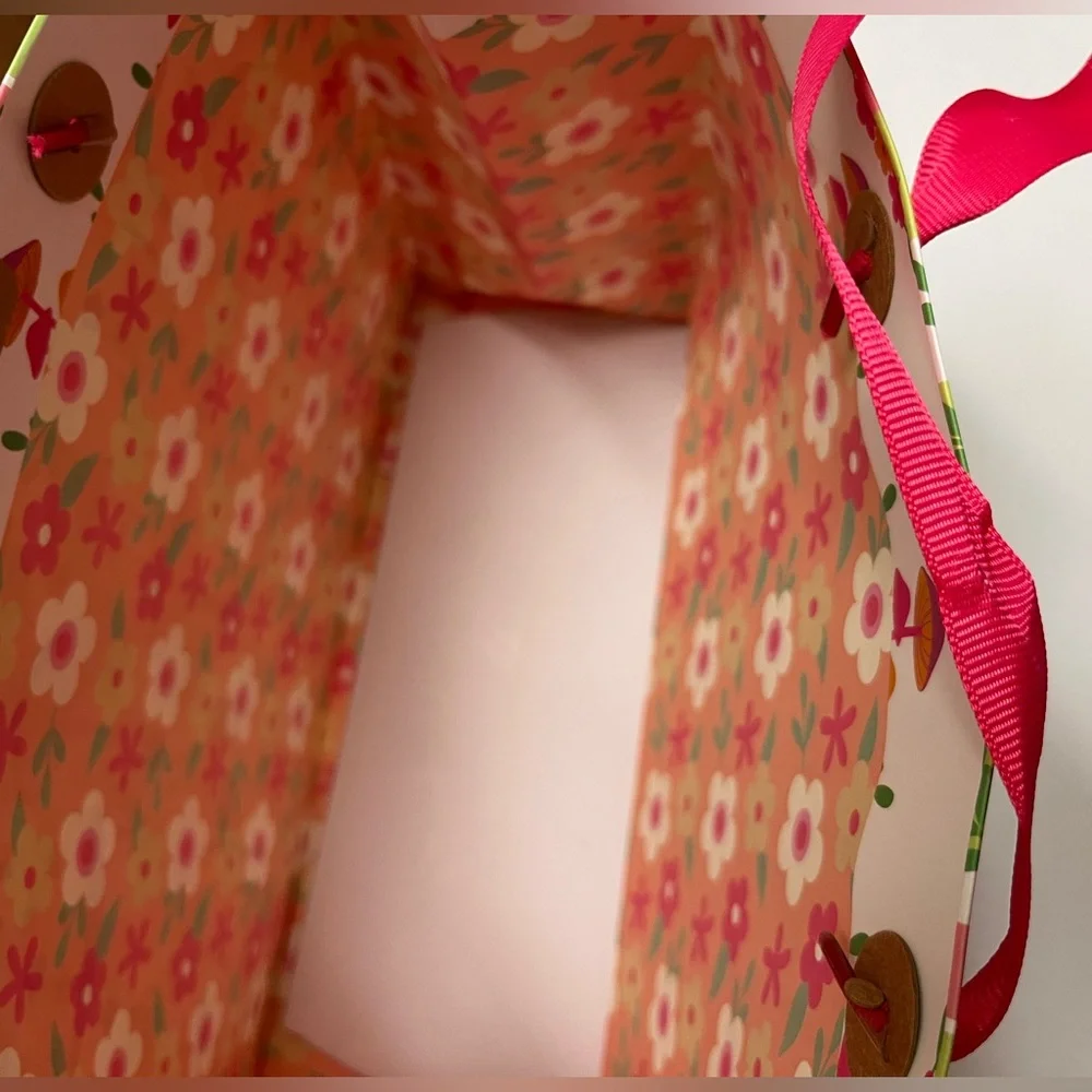 NWT 💖🍄💖 Jessica Simpson home mushroom gift bag